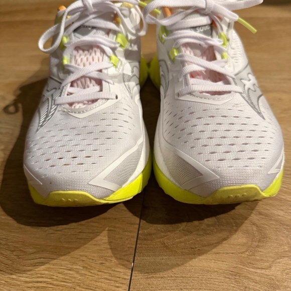 Saucony Endorphin Speed 4 - Picture 6 of 6